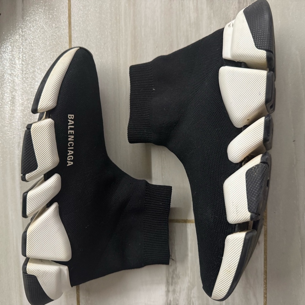 BALENCIAGA SPEED 2.0 TRAINER KNIT BLACK WHITE SOCK